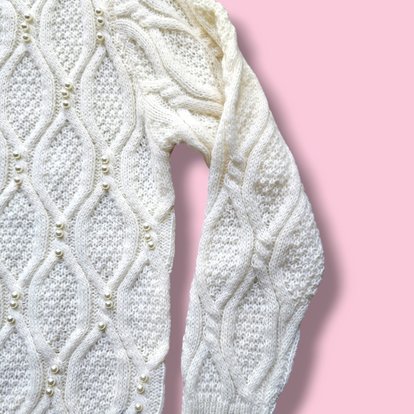 Solid Pearl Cable Knit Crewneck Sweater - Picture 9 of 14